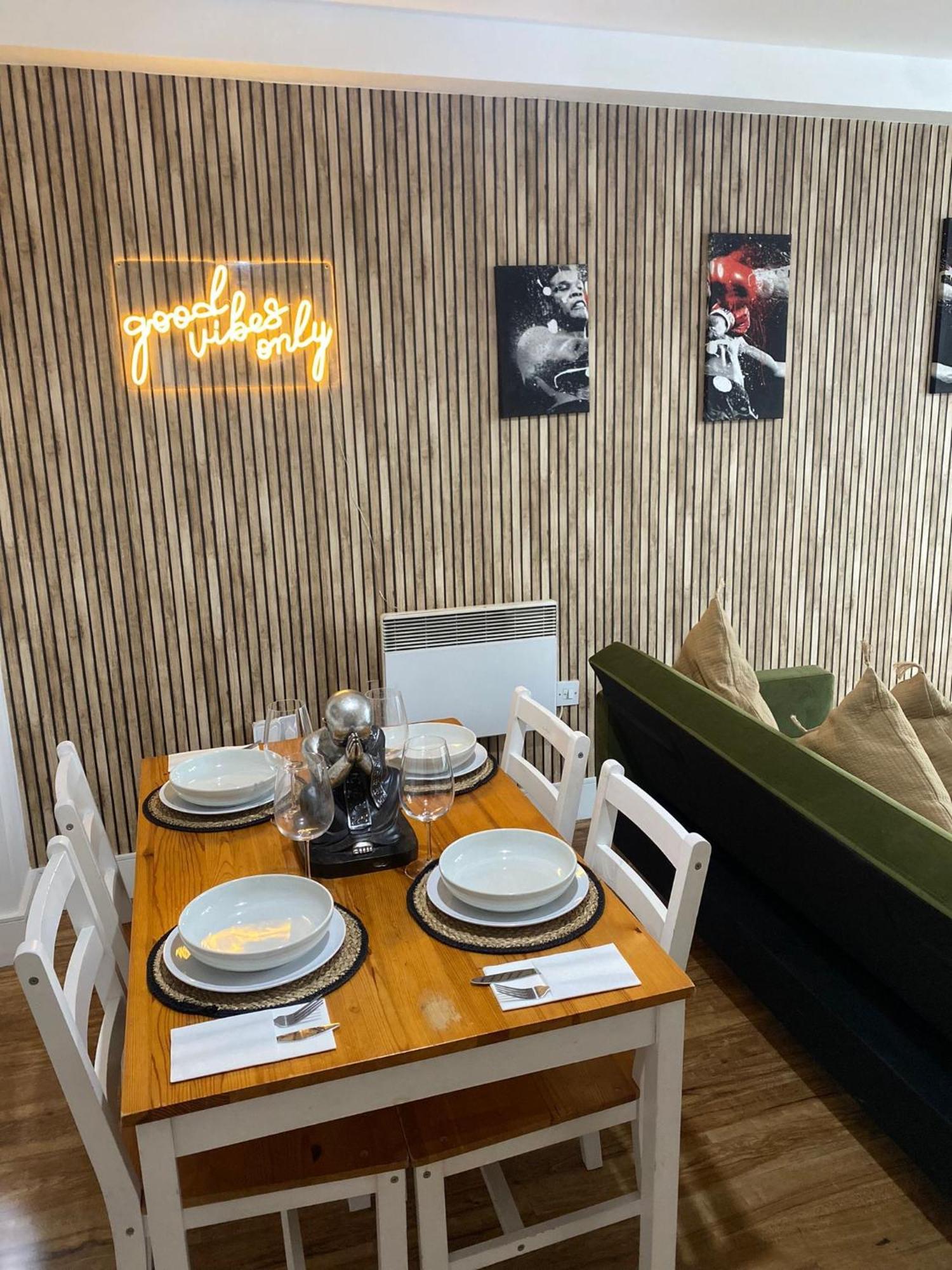 Pleasant Stay Apart Liverpool Eksteriør billede